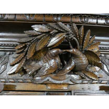 Armoire Normande De Mariage En Chêne Maillé Et Sculpté De Colombes Et Fleurs, époque XVIII ème – Image 4