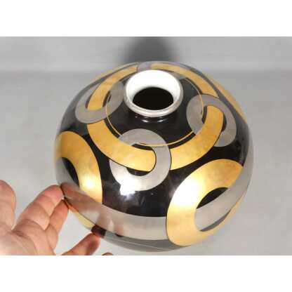 Vase boule Art Déco, décor géométrique or et platine sur fond noir, porcelaine de Limoges – Image 3