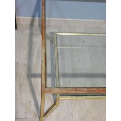 Table basse en fer doré à la feuille forme carré, deux plateaux verre, époque 1970 – Image 8