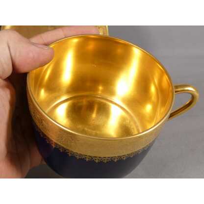 Tasse de collection, déjeuner en porcelaine incrustation d'or et bleu de four Limoges vers 1960 – Image 9