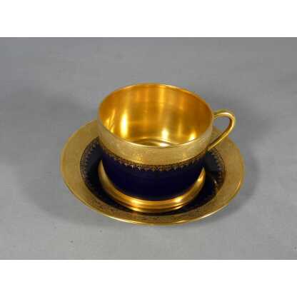 Tasse de collection, déjeuner en porcelaine incrustation d'or et bleu de four Limoges vers 1960 – Image 4