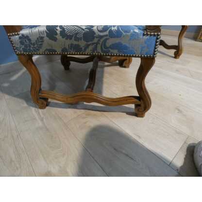 Paire de fauteuils style Louis XIII en noyer sculpté, époque fin XIX ème – Image 8