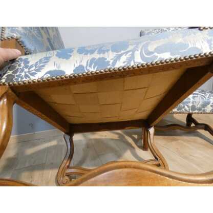Paire de fauteuils style Louis XIII en noyer sculpté, époque fin XIX ème – Image 14