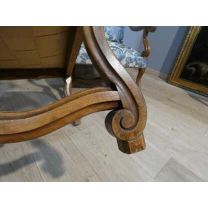 Paire de fauteuils style Louis XIII en noyer sculpté, époque fin XIX ème – Image 5