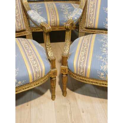Salon Louis XVI bois doré, banquette et 4 fauteuils bois sculpté, époque XIX ème – Image 17