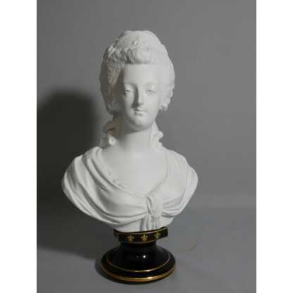 Marie Antoinette, Reine de France, sculpture en biscuit de porcelaine, Martial Redon, XIX ème – Image 5