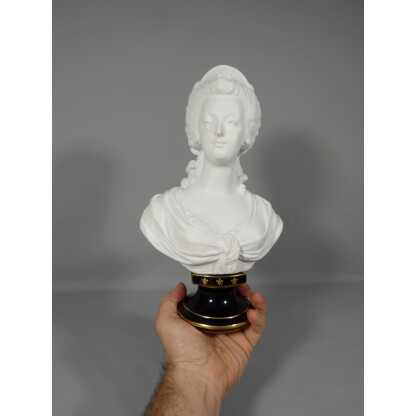 Marie Antoinette, Reine de France, sculpture en biscuit de porcelaine, Martial Redon, XIX ème – Image 4