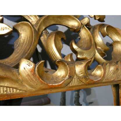 Miroir En Bois Sculpté Ajouré Doré à La Feuille, Italie époque XIX ème, Tain Mercure Biseauté – Image 12