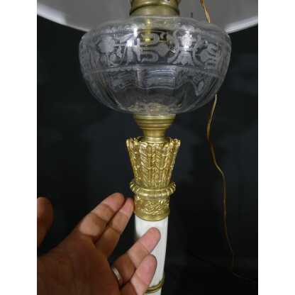 Très grande lampe de style Louis XVI en marbre et bronze, époque XIX ème – Image 2