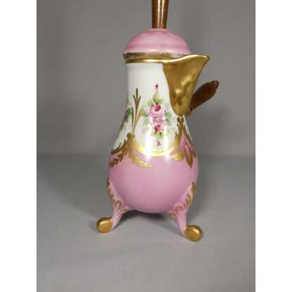 Chocolatière en porcelaine de Limoges peinte à la main de roses – Image 11