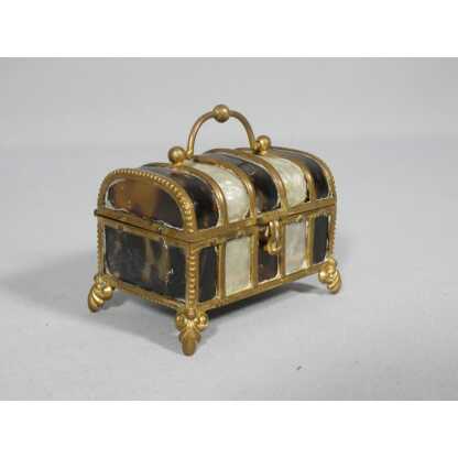 Coffret miniature en écaille de tortue et nacre, époque XIX ème – Image 2