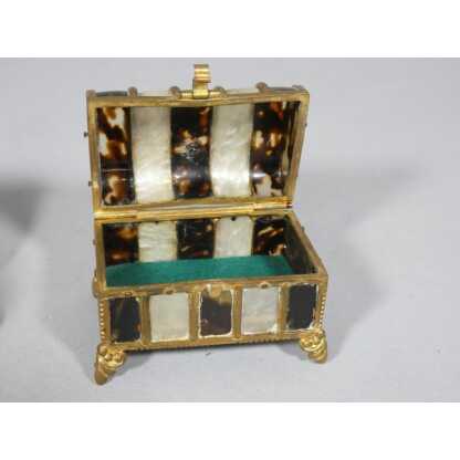 Coffret miniature en écaille de tortue et nacre, époque XIX ème – Image 4