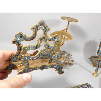 Nécessaire de bureau Napoléon III en bronze émaillé et onyx, 10 pièces, époque XIX ème – Image 3