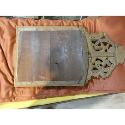 Miroir à parcloses d'époque Régence en bois sculpté doré à la feuille, XVIII ème siècle – Image 12