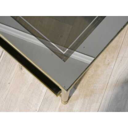 Table basse style néoclassique en laiton à deux plateaux de verre miroir, 1960 – Image 8