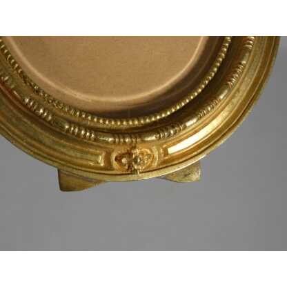 Cadre photo ovale de style Louis XVI en bronze doré, époque début XX ème – Image 4