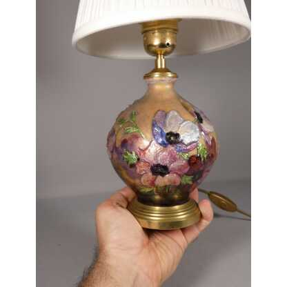 Camille Fauré Limoges, pied de lampe en émail, décor aux anémones, vers 1930-50 – Image 5