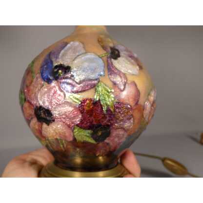 Camille Fauré Limoges, pied de lampe en émail, décor aux anémones, vers 1930-50 – Image 7