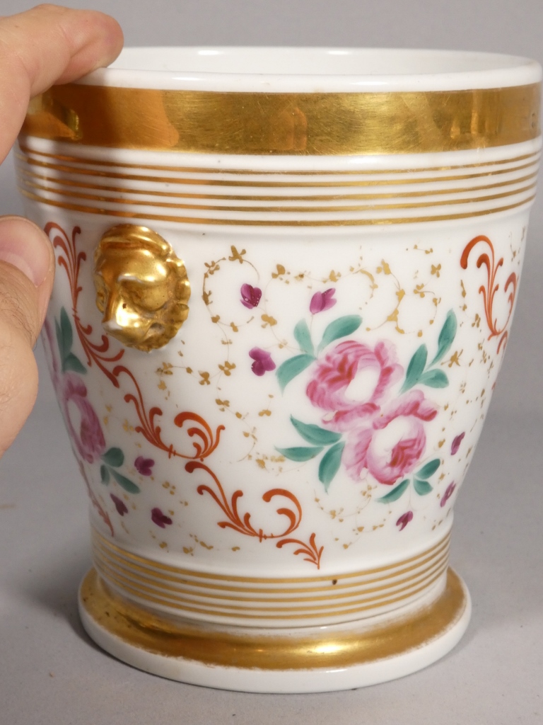 Cache pot en porcelaine de Paris, époque Louis Philippe, début XIX ème – Image 5