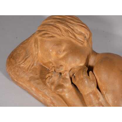 L'enfant endormi par Marcel Bouraine, sculpture en terre cuite – Image 5
