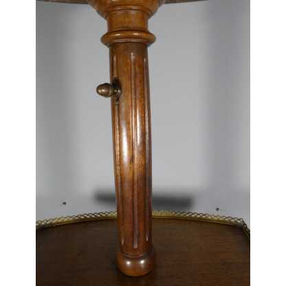 Guéridon liseuse porte lumière de style Louis XVI en acajou, époque XIX ème – Image 9