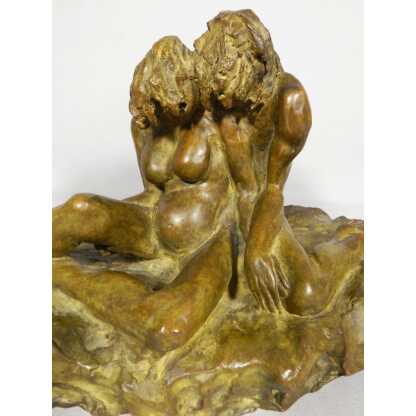 Trois, maternité, sculpture en bronze patiné par Sandrine Clarisse Bertrand, fonte Couffignal – Image 3