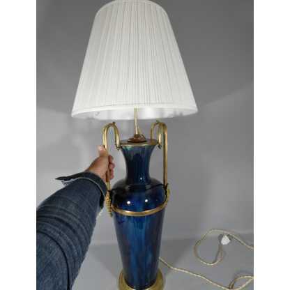 Grande lampe en céramique bleu dégradé et monture en bronze et laiton, époque début XX ème – Image 7