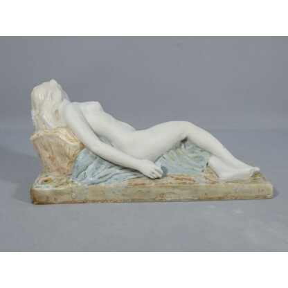 Léopold Savine et Théodore Haviland, statuette en porcelaine, la jeune femme allongée, début XX – Image 5