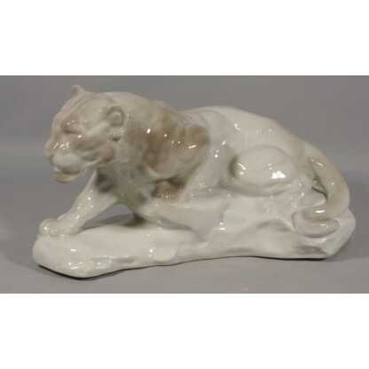 La lionne couchée par Camille Tharaud, porcelaine de Limoges Art Déco – Image 2