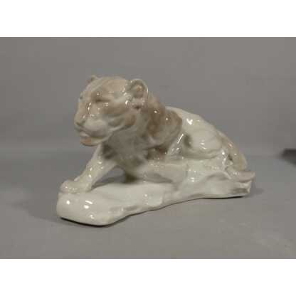La lionne couchée par Camille Tharaud, porcelaine de Limoges Art Déco – Image 10