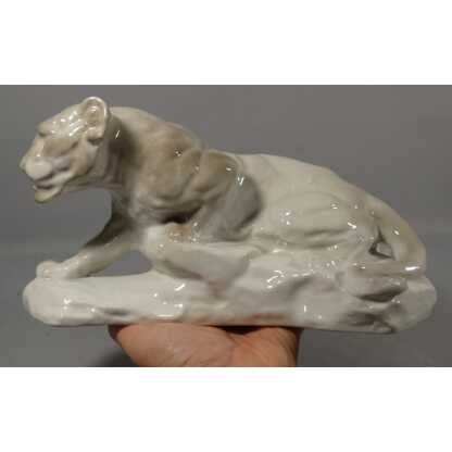 La lionne couchée par Camille Tharaud, porcelaine de Limoges Art Déco – Image 5