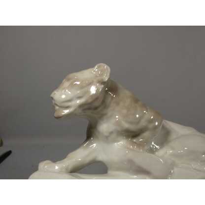 La lionne couchée par Camille Tharaud, porcelaine de Limoges Art Déco – Image 6