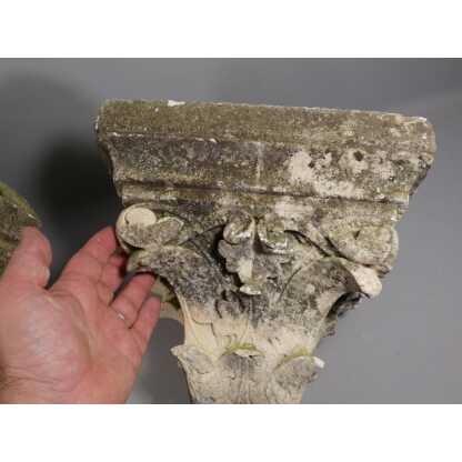 Paire de chapiteaux corinthiens en pierre blanche calcaire sculptée, époque XIX ème – Image 3