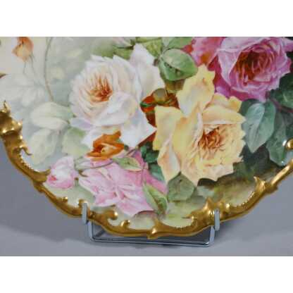 Les roses, plat décoratif en porcelaine de Limoges peint main, époque début XX ème – Image 4