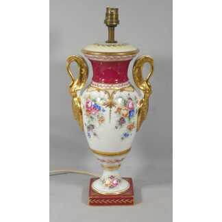 Lampe de style Empire aux cygnes et bouquet de fleurs, porcelaine de Limoges