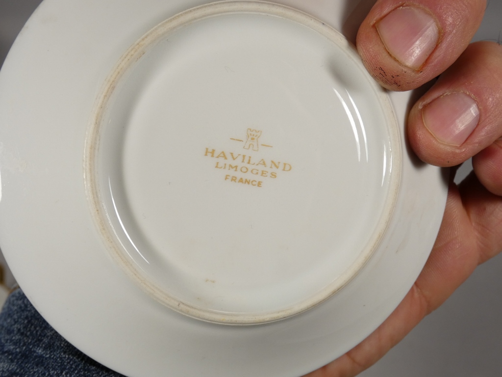 Haviland, tasse de collection en bleu de four et incrustation d'or porcelaine de Limoges – Image 7