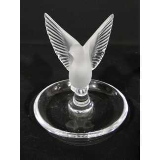 Lalique France, baguier en cristal à la colombe ailes déployées, époque vers 1980