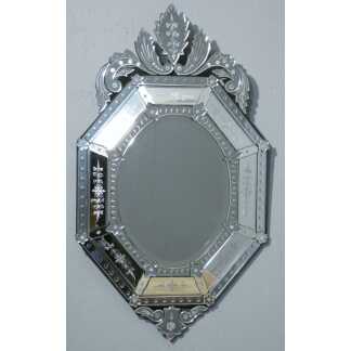 Miroir vénitien à parcloses en verre gravé, forme octogonale, époque vers 1950