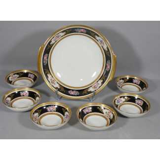 Service à fruits ou crème en porcelaine de Limoges, décor d'Artois, incrustation d'or