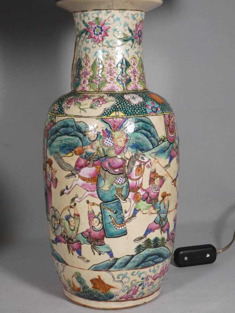 Paire de vases lampes en céramique Chine, époque fin XIX ème – Image 8