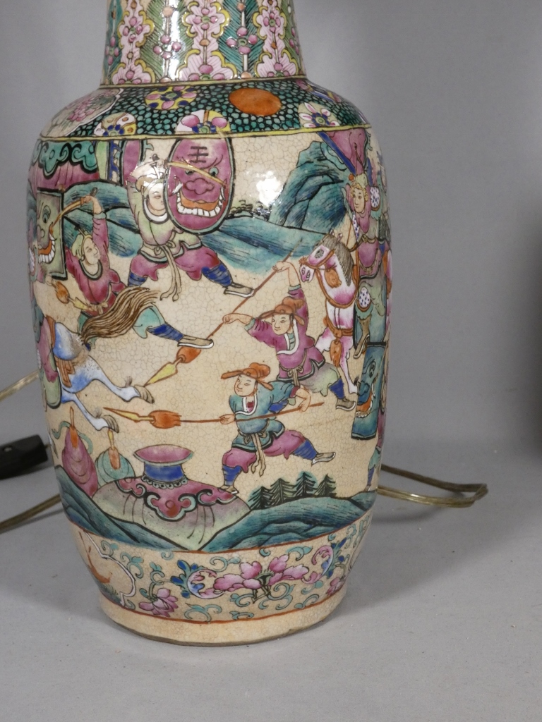 Paire de vases lampes en céramique Chine, époque fin XIX ème – Image 3