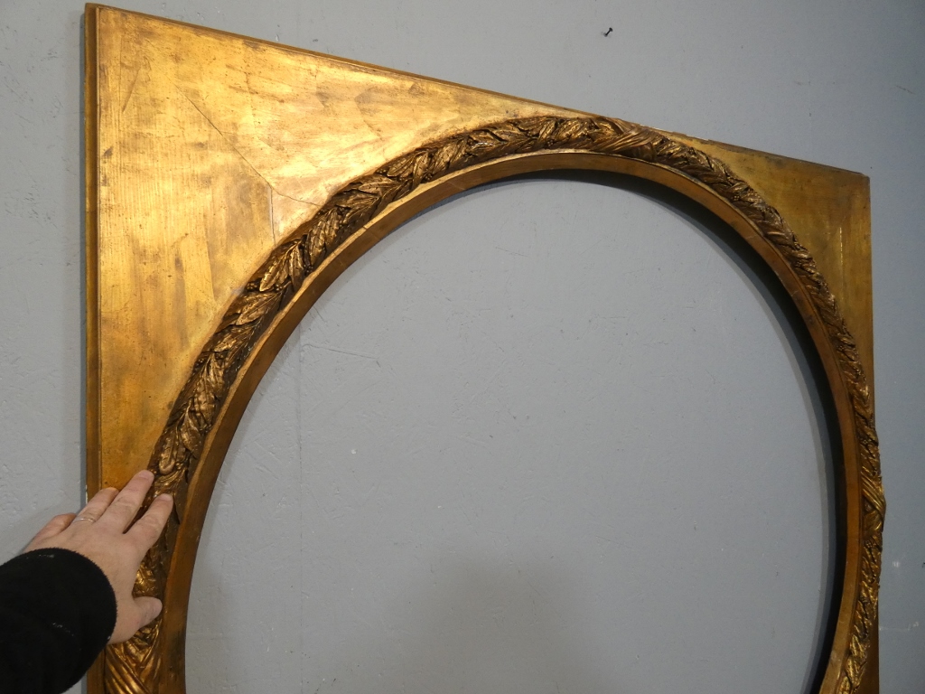 Grand cadre rond couronne feuilles de laurier, style Louis XVI Empire, époque début XX ème – Image 14