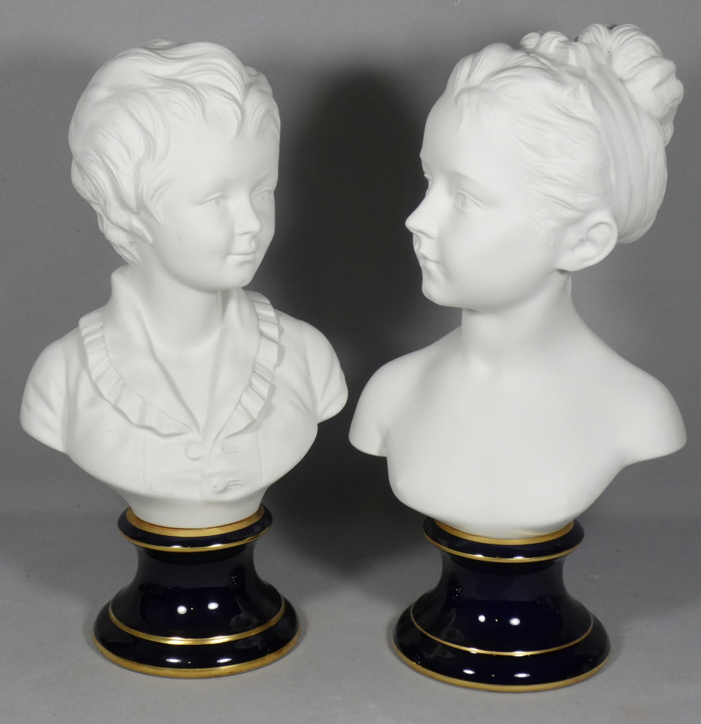 Paire de bustes "les enfants Brongniart" d'après Houdon, biscuit porcelaine Limoges Tharaud