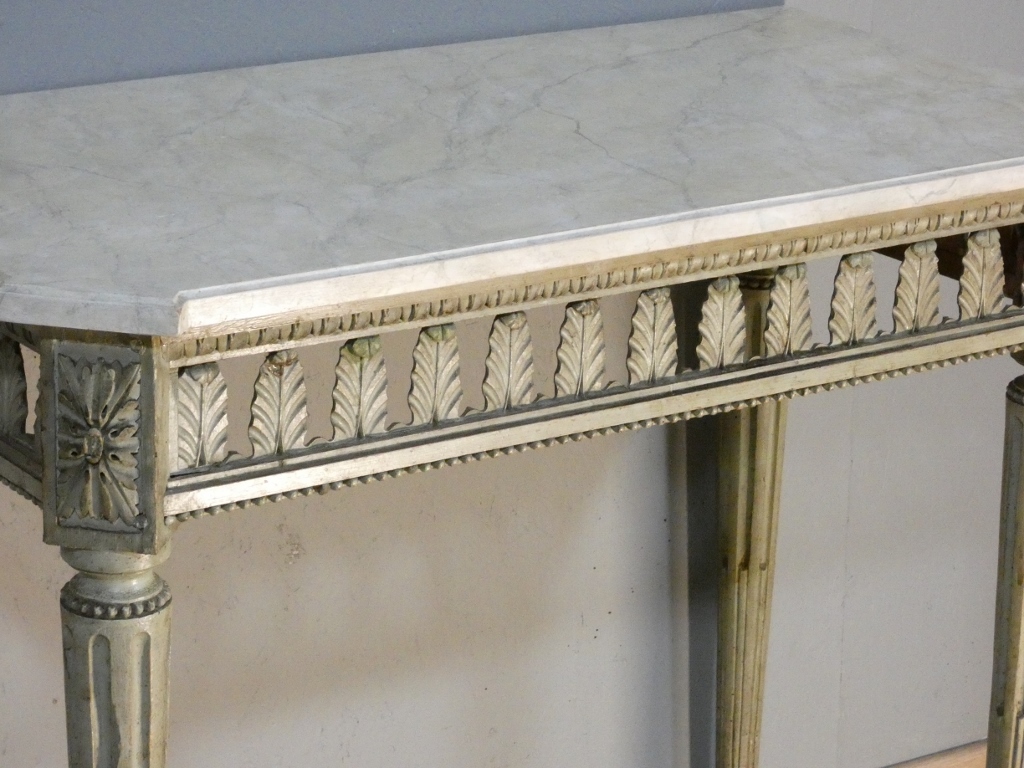 Console d'époque Louis XVI en bois sculpté peint, fin XVIII ème siècle – Image 15