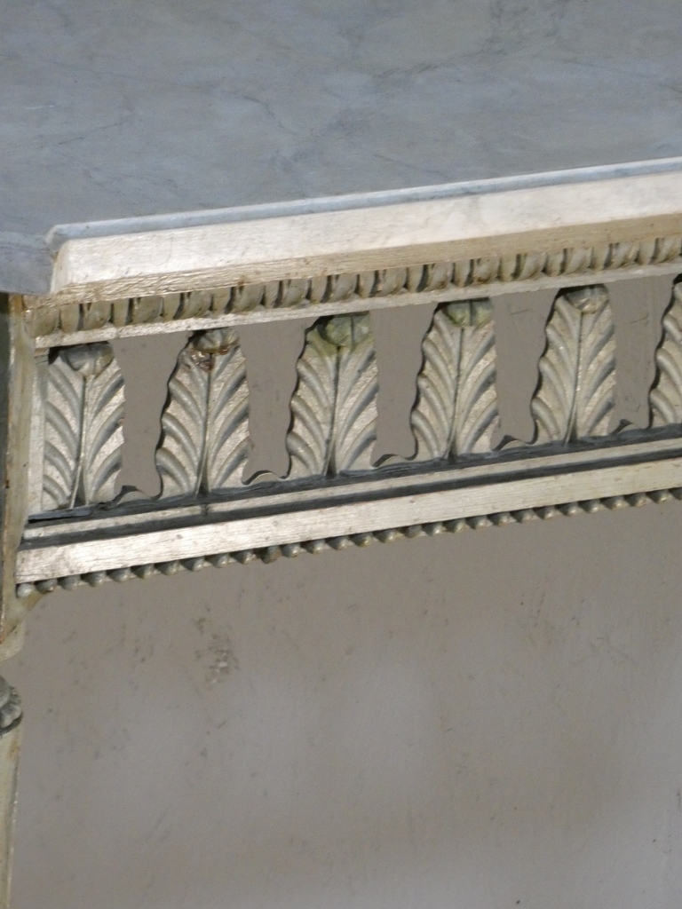 Console d'époque Louis XVI en bois sculpté peint, fin XVIII ème siècle – Image 11