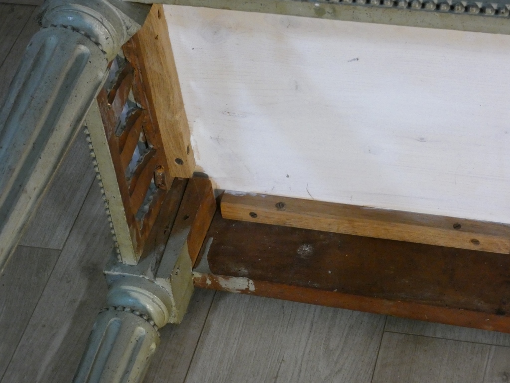 Console d'époque Louis XVI en bois sculpté peint, fin XVIII ème siècle – Image 18