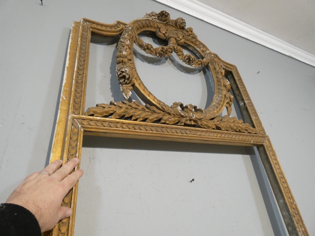 280 cm de haut! très grand cadre trumeau de boiserie de style Louis XVI en bois sculpté doré – Image 17