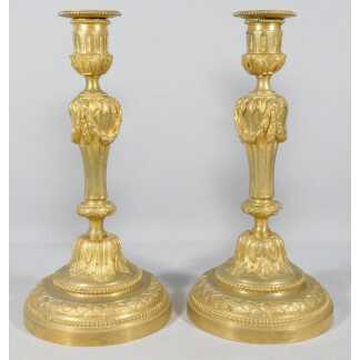 Paire de flambeaux Louis XVI en bronze doré, époque XVIII ème siècle