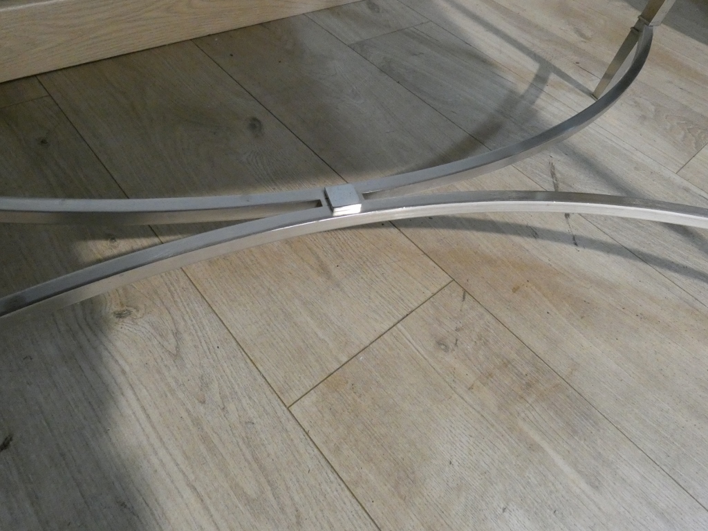 Signée Maison Charles et Fils, table basse en bronze argenté et marbre noir, époque 1960 – Image 12