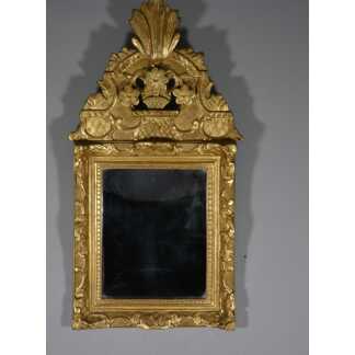 Miroir à fronton Louis XIV en bois sculpté et doré, époque XVIII ème siècle